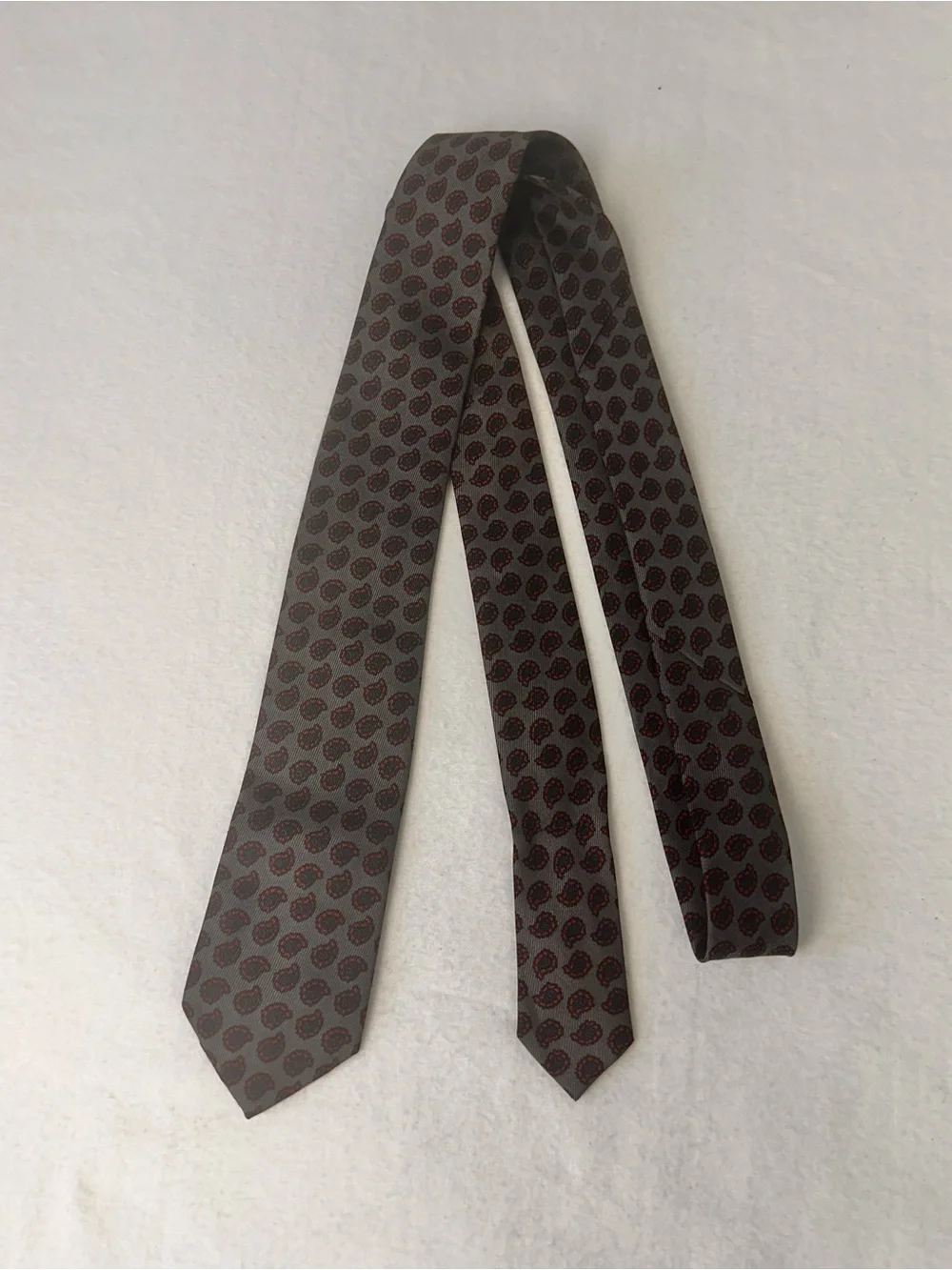 Men's Paisley Silk Tie in Brown and Red Pennleigh Vintage Silk Tie Mens Grey